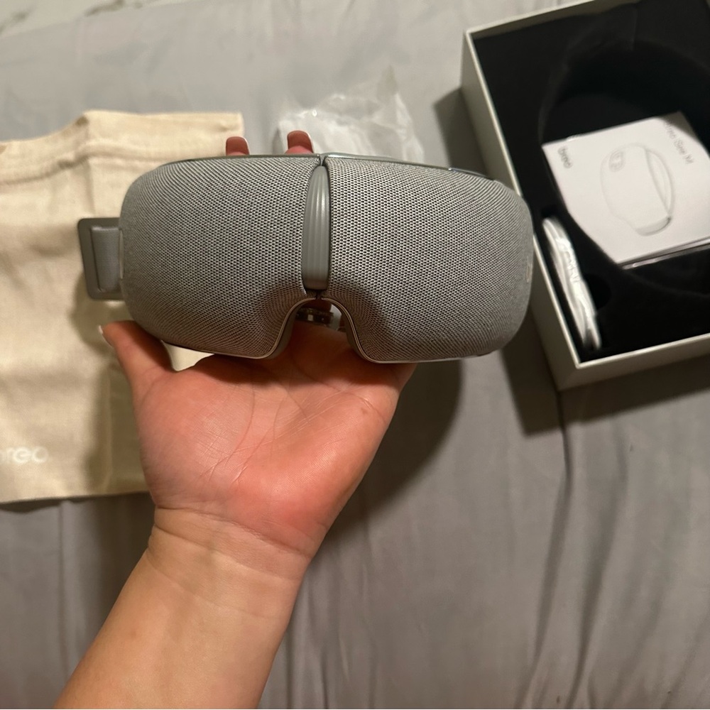 Breo iSeeM Eye Massager with Heat, Customizable Eye Massager NEW - Picture 9 of 11